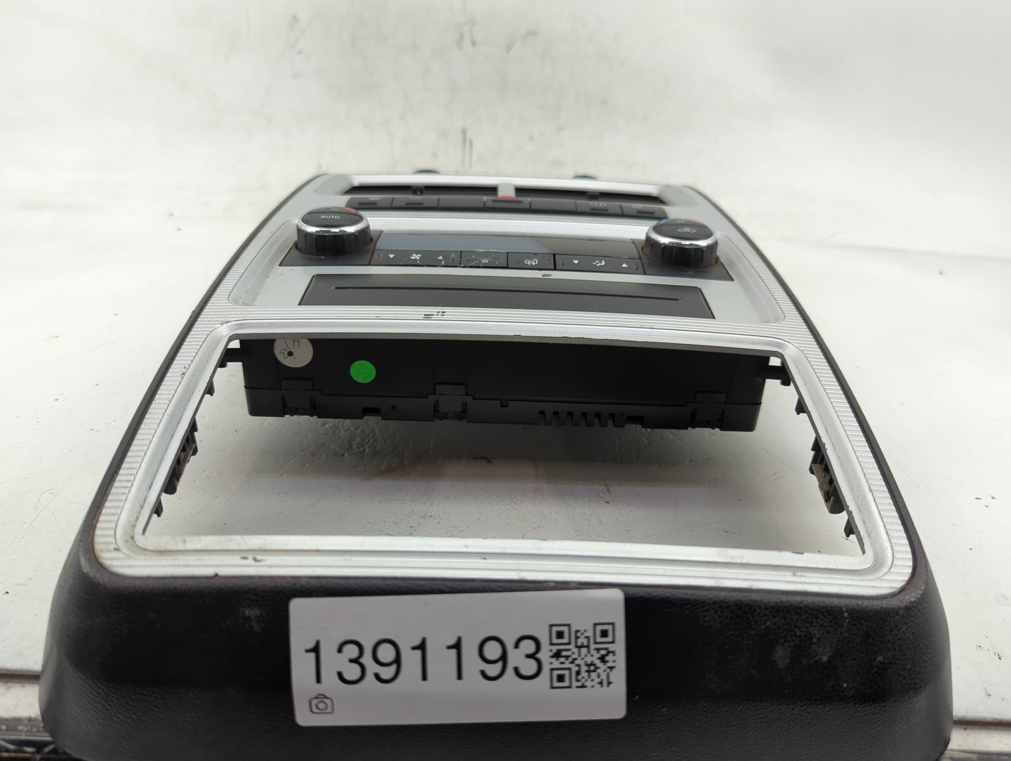 2009 Dodge Journey Climate Control Module Temperature AC/Heater Replacement P/N:55111893AE Fits OEM Used Auto Parts - Oemuse