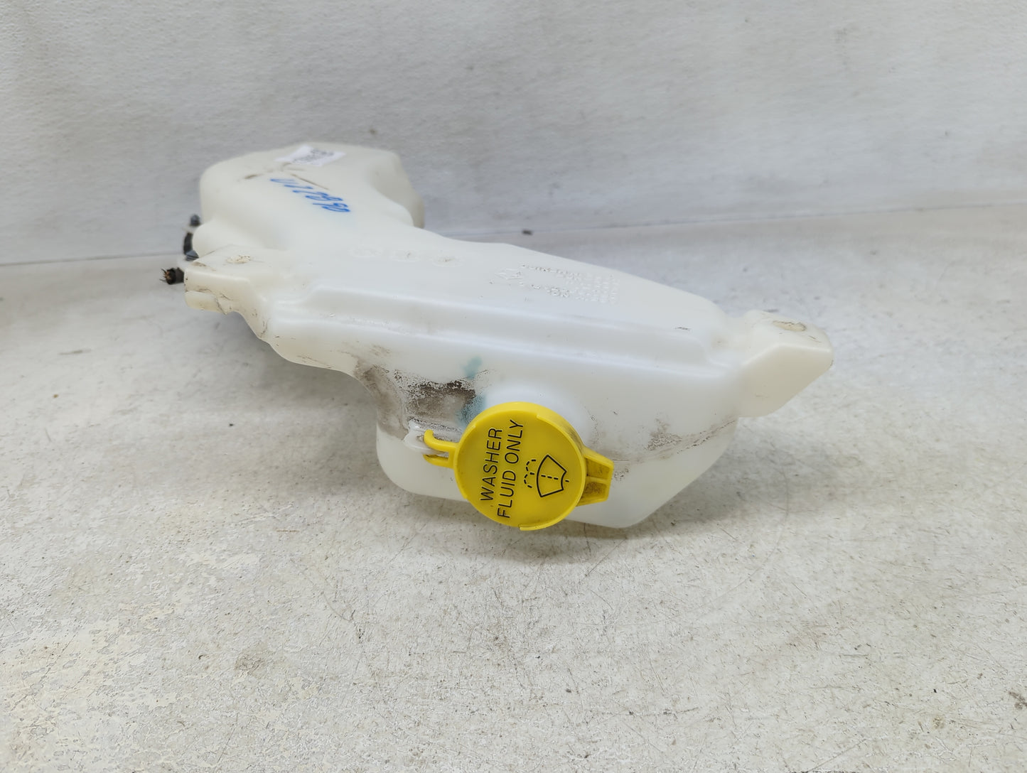 2009 Dodge Journey Windshield Washer Fluid Reservoir Bottle Oem - Oemusedautoparts1.com