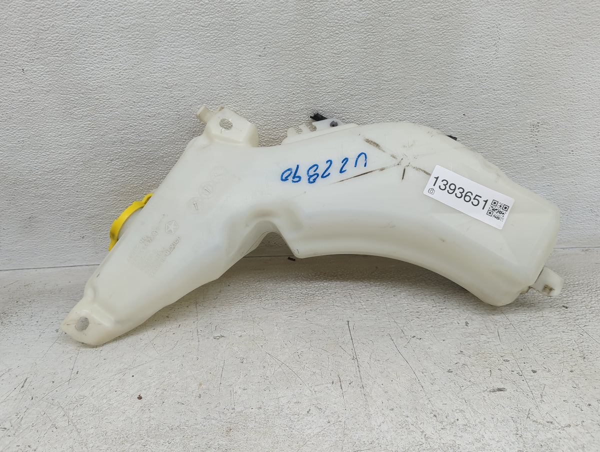2009 Dodge Journey Windshield Washer Fluid Reservoir Bottle 1393651 - Oemusedautoparts1.com