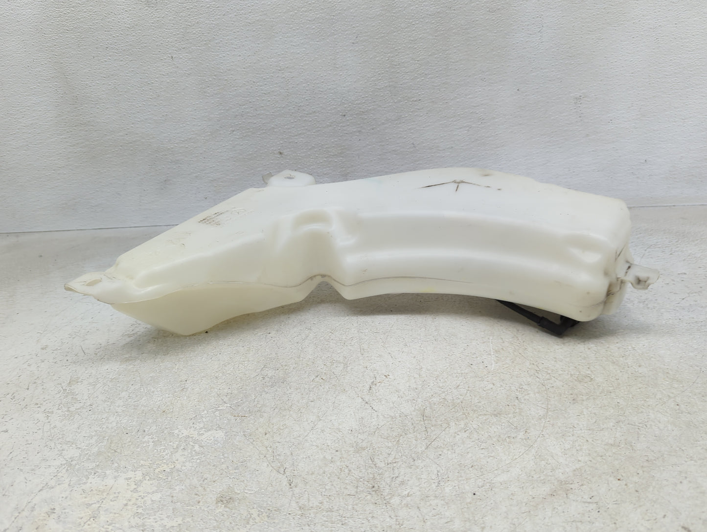 2009 Dodge Journey Windshield Washer Fluid Reservoir Bottle Oem - Oemusedautoparts1.com