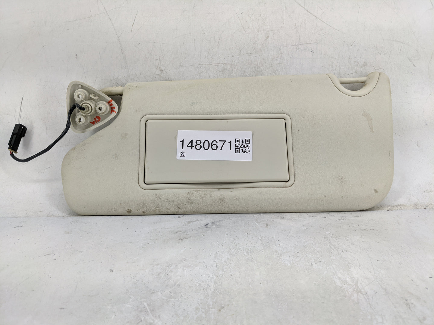 2009-2010 Dodge Journey Sun Visor Shade Replacement Driver Left Mirror Fits Fits 2009 2010 OEM Used Auto Parts - Oemusedauto