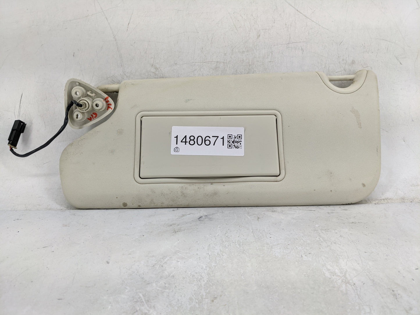 2009-2010 Dodge Journey Sun Visor Shade Replacement Driver Left Mirror Fits Fits 2009 2010 OEM Used Auto Parts - Oemusedauto