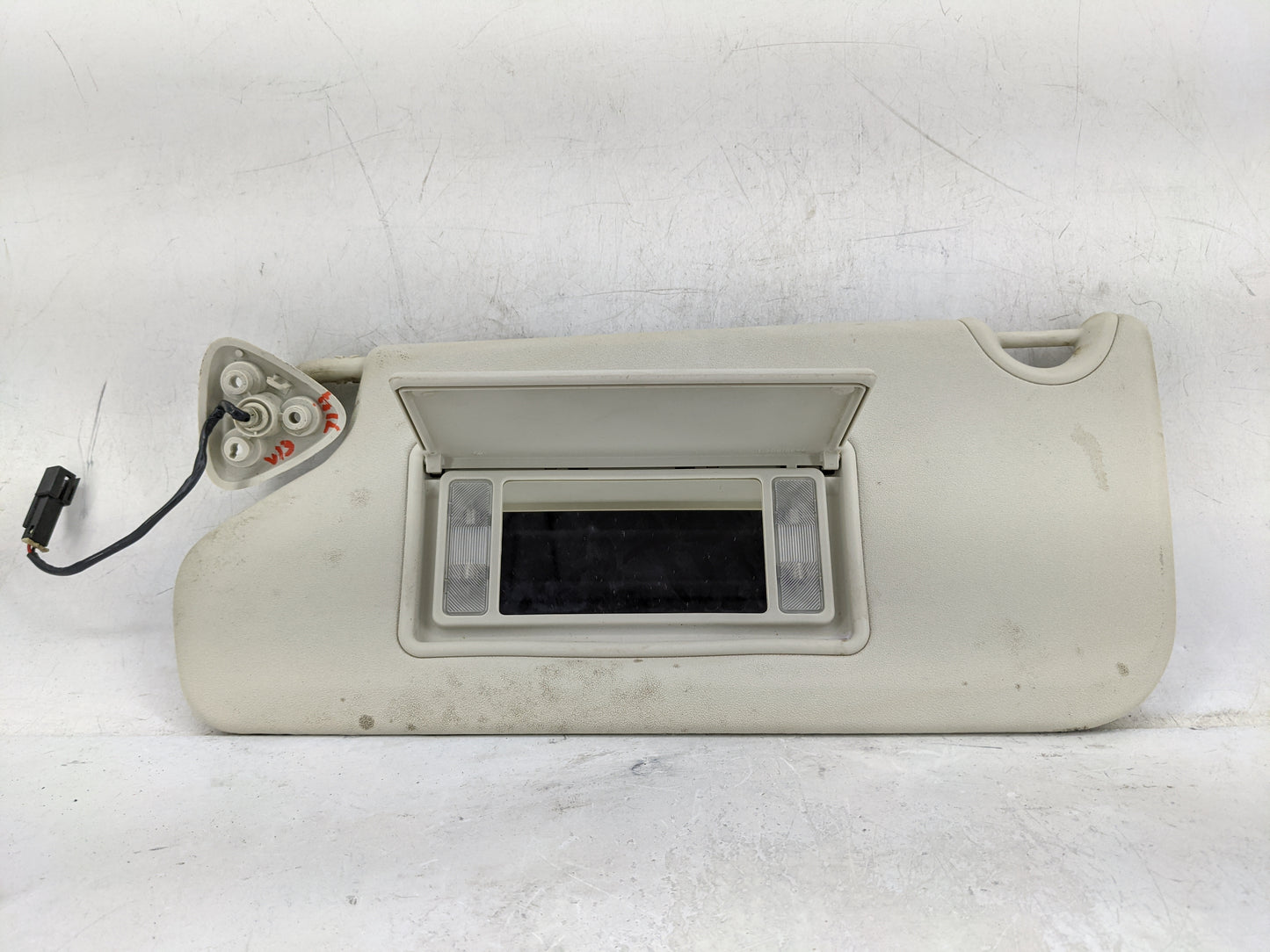 2009-2010 Dodge Journey Sun Visor Shade Replacement Driver Left Mirror Fits Fits 2009 2010 OEM Used Auto Parts - Oemusedauto