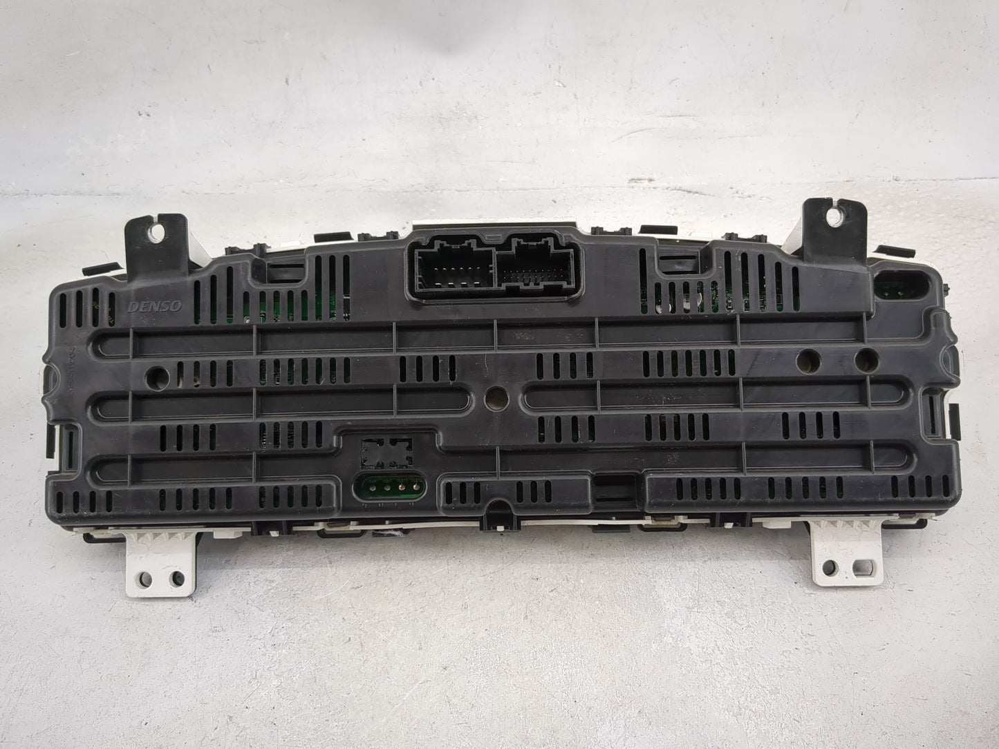 2009 Dodge Journey Instrument Cluster Speedometer Gauges P/N:P56044433AG Miles: Fits OEM Used Auto Parts - Oemusedautoparts1