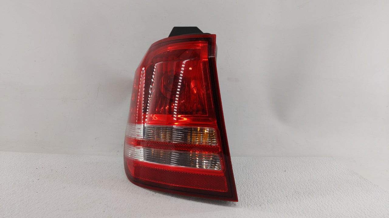 2009 Dodge Journey Tail Light Assembly Driver Left OEM P/N:68185889AA 05116291AD, 05116291AE, 05067785A Fits OEM Used Auto P