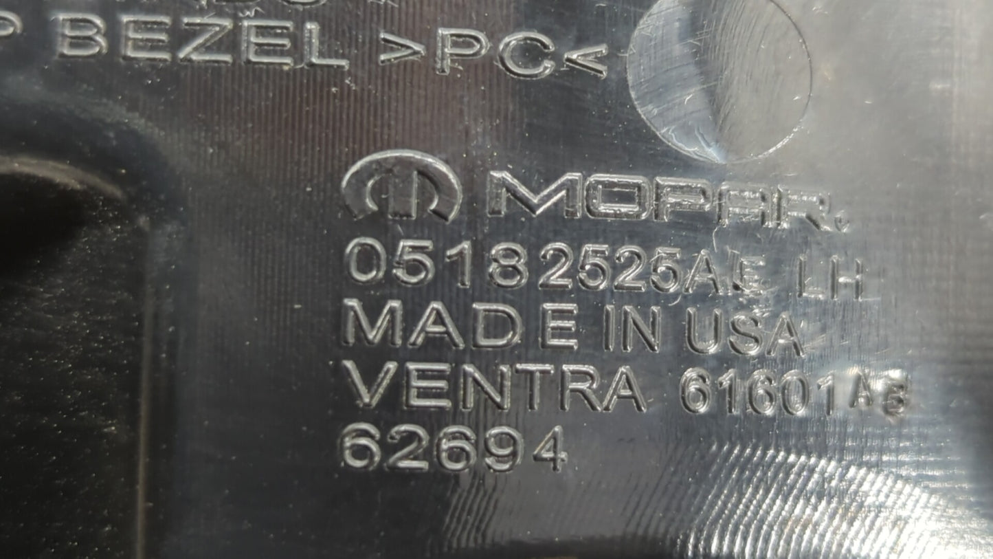 2009 Dodge Journey Tail Light Assembly Driver Left OEM P/N:68185889AA 05116291AD, 05116291AE, 05067785A Fits OEM Used Auto P