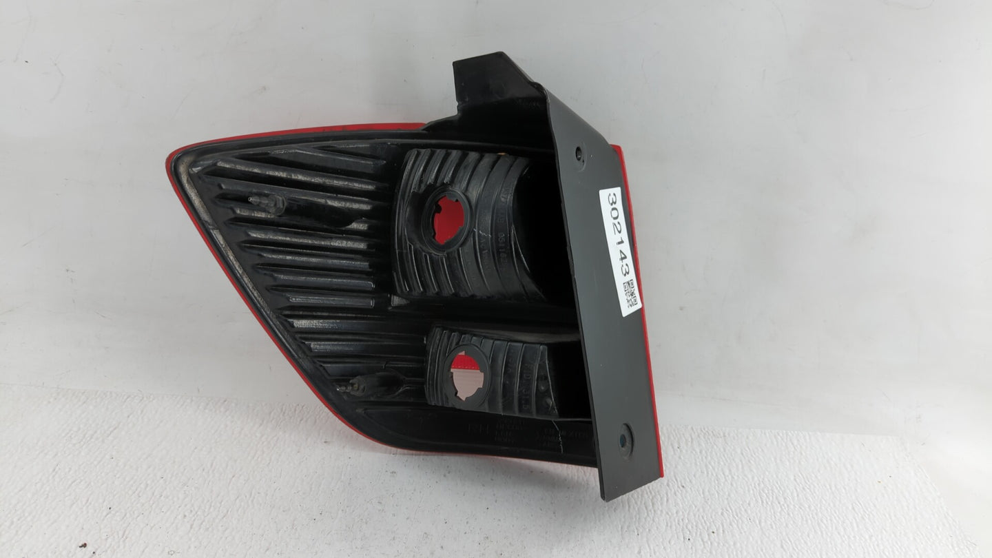 2009 Dodge Journey Tail Light Assembly Passenger Right OEM P/N:05116290AE 05067785AB, 05067784AB, 05116290AD Fits OEM Used A