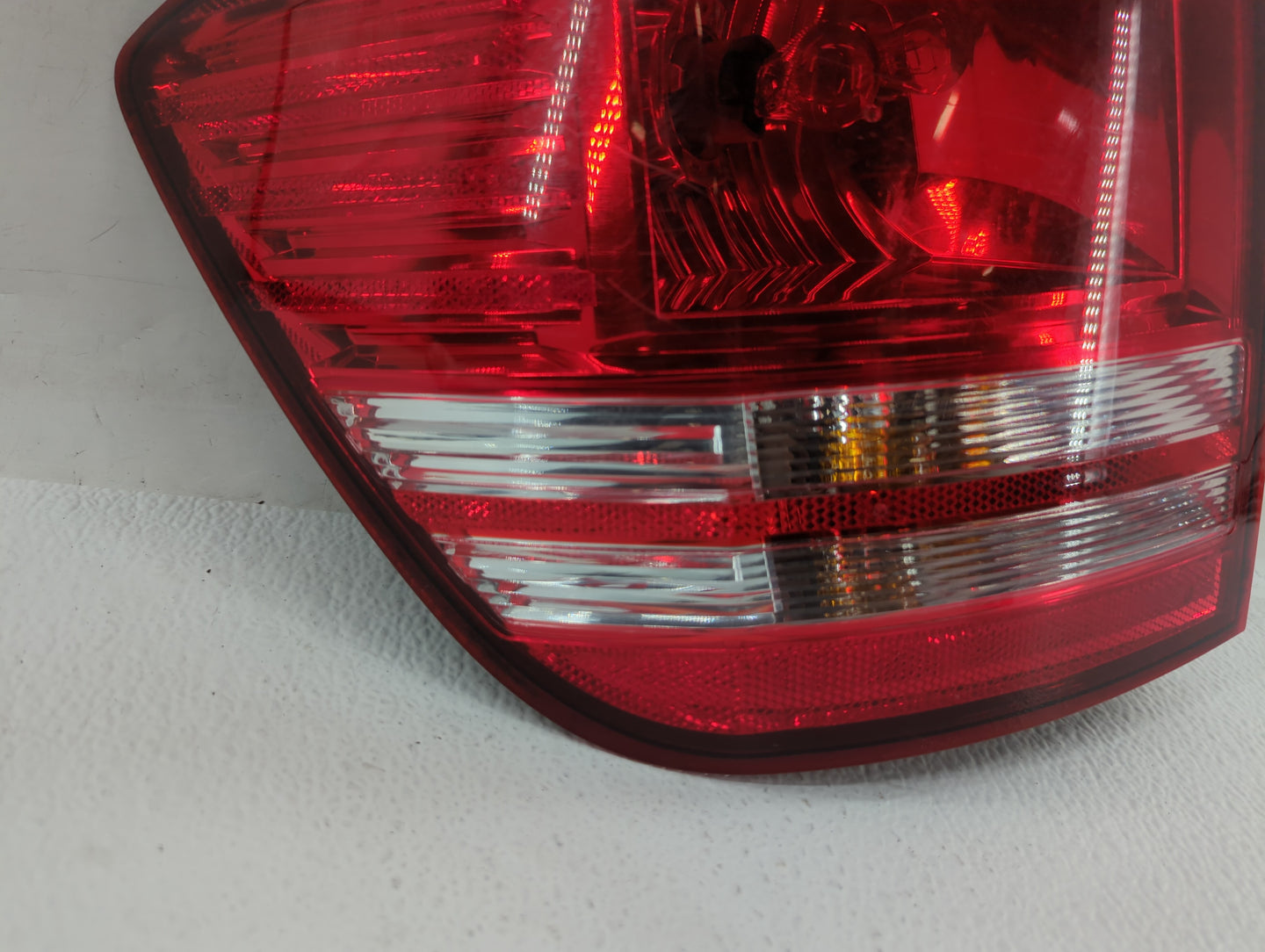 2009 Dodge Journey Tail Light Assembly Driver Left OEM P/N:68185889AA 05116291AD, 05116291AE, 05067785A Fits OEM Used Auto P
