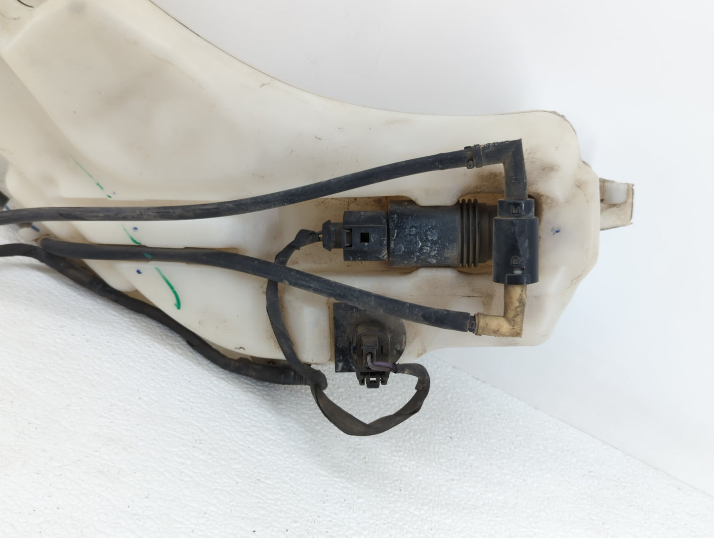 2009-2017 Dodge Journey Windshield Washer Fluid Reservoir Bottle Oem - Oemusedautoparts1.com