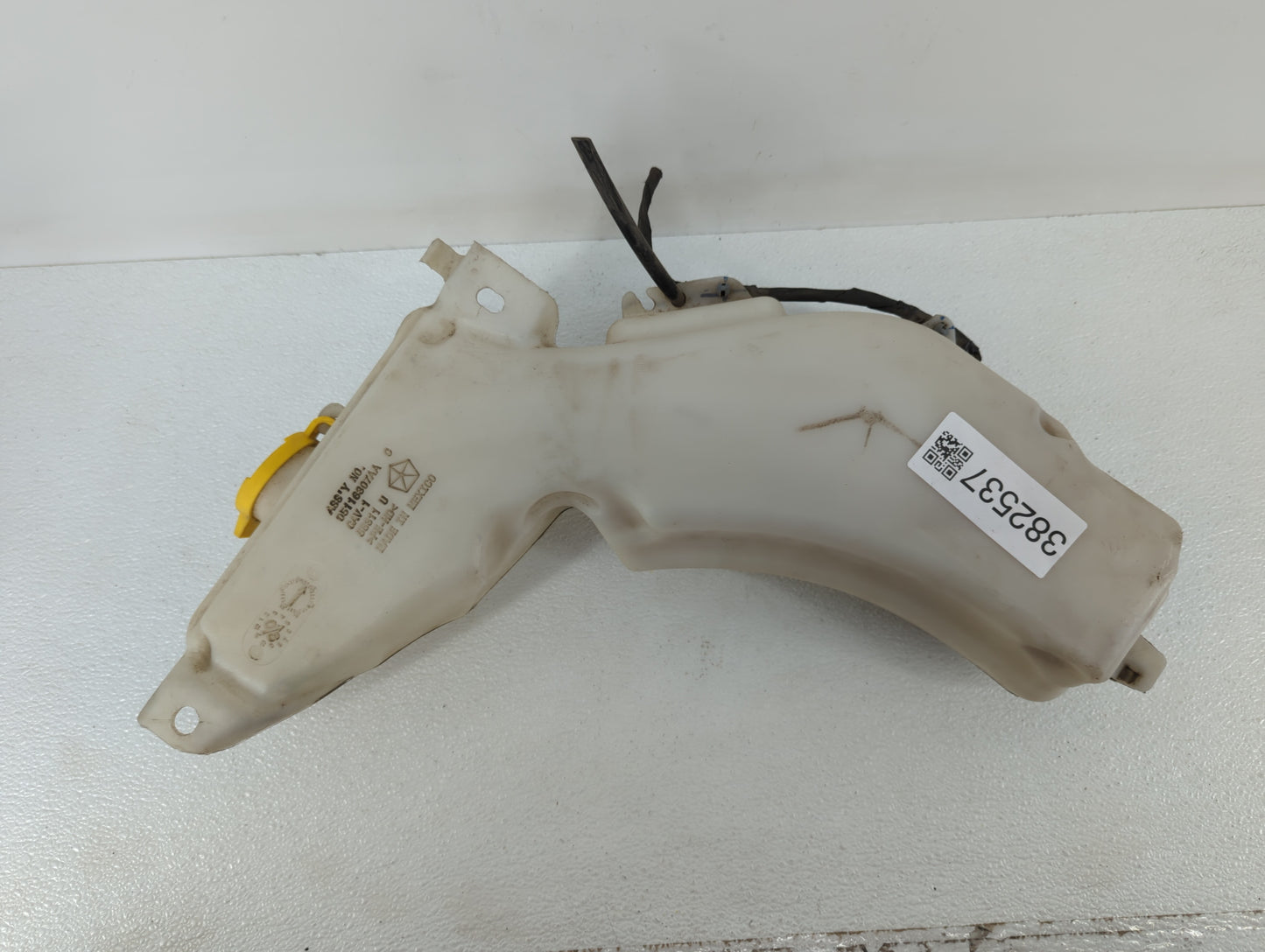 2009-2017 Dodge Journey Windshield Washer Fluid Reservoir Bottle Oem - Oemusedautoparts1.com