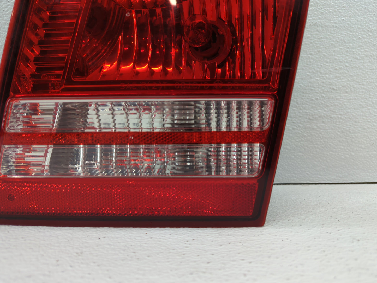 2009 Dodge Journey Tail Light Assembly Passenger Right OEM P/N:68073516AE 68073516AD Fits OEM Used Auto Parts - Oemusedautop