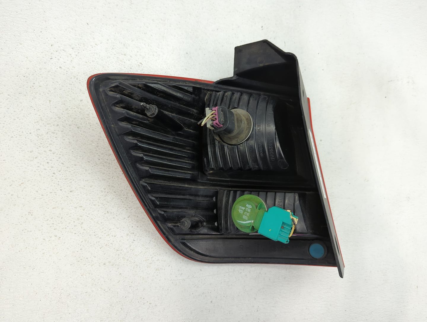 2009 Dodge Journey Tail Light Assembly Passenger Right OEM P/N:05116290AE 05067785AB, 05067784AB, 05116290AD Fits OEM Used A