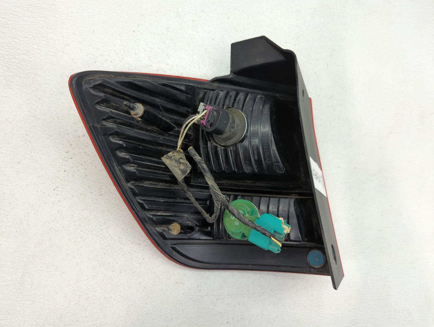 2009 Dodge Journey Tail Light Assembly Passenger Right OEM P/N:05116290AE 05067785AB, 05067784AB, 05116290AD Fits OEM Used A