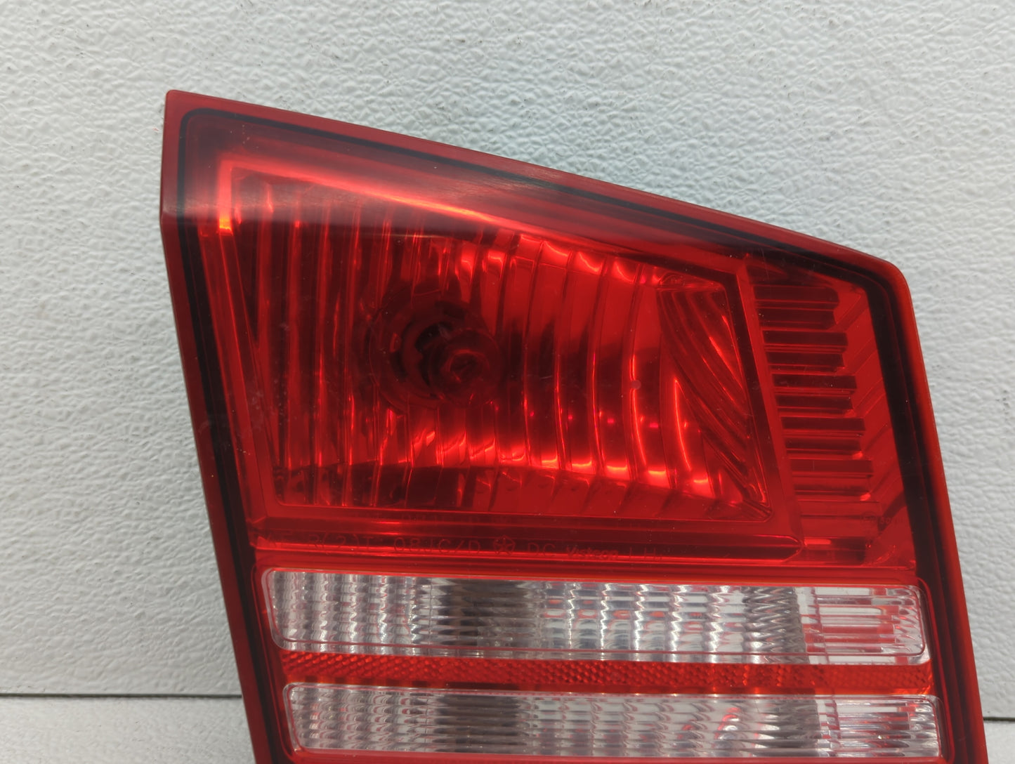 2009 Dodge Journey Tail Light Assembly Driver Left OEM P/N:04806369AA 04806369AB Fits OEM Used Auto Parts - Oemusedautoparts