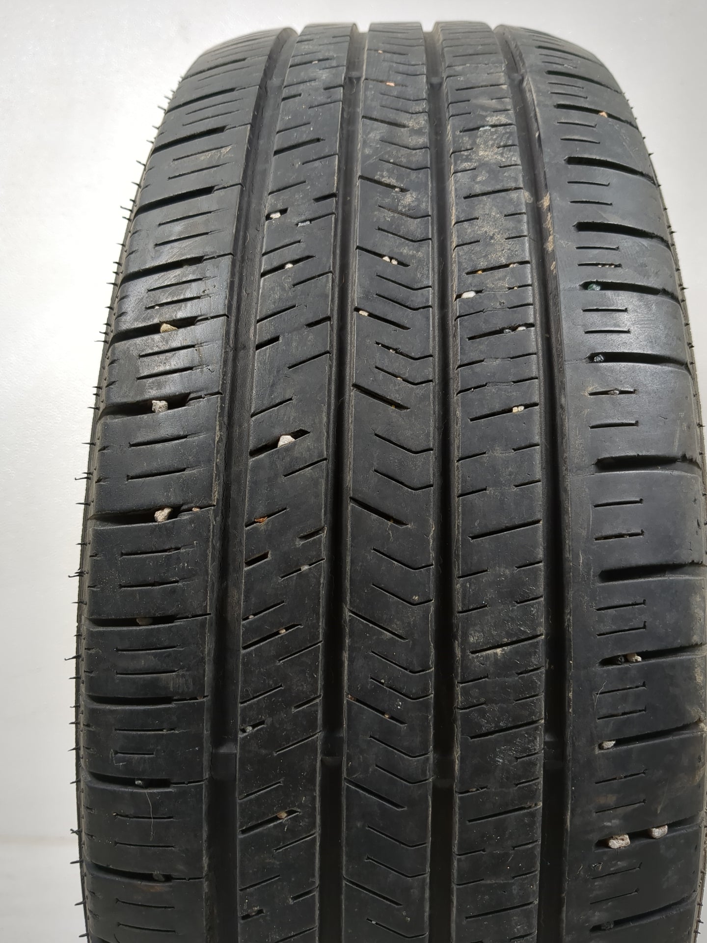 Used Tire 225/55R17 NEXEN N5000 PLATINUM 102H - Tread Depth 6/32 - Oemusedautoparts1.com