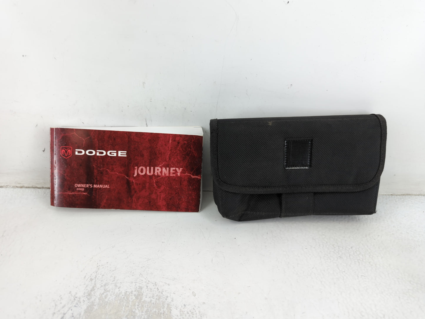2009 Dodge Journey Owners Manual Book Guide P/N:81-226-0910 OEM Used Auto Parts - Oemusedautoparts1.com