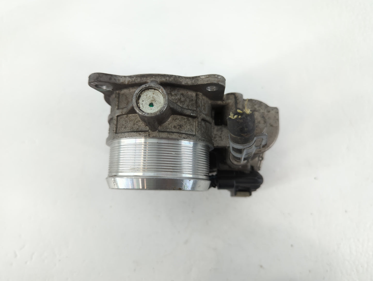 2009-2018 Dodge Journey Throttle Body Fits Fits 2007 2008 2009 2010 2011 2012 2013 2014 2015 2016 2017 2018 OEM Used Auto Pa