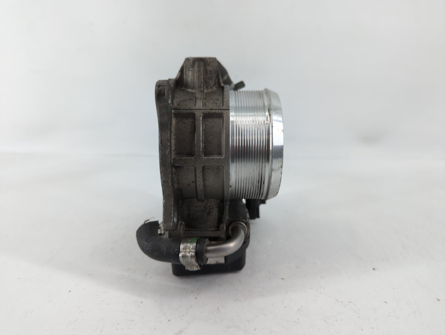 2009-2018 Dodge Journey Throttle Body Fits Fits 2007 2008 2009 2010 2011 2012 2013 2014 2015 2016 2017 2018 OEM Used Auto Pa