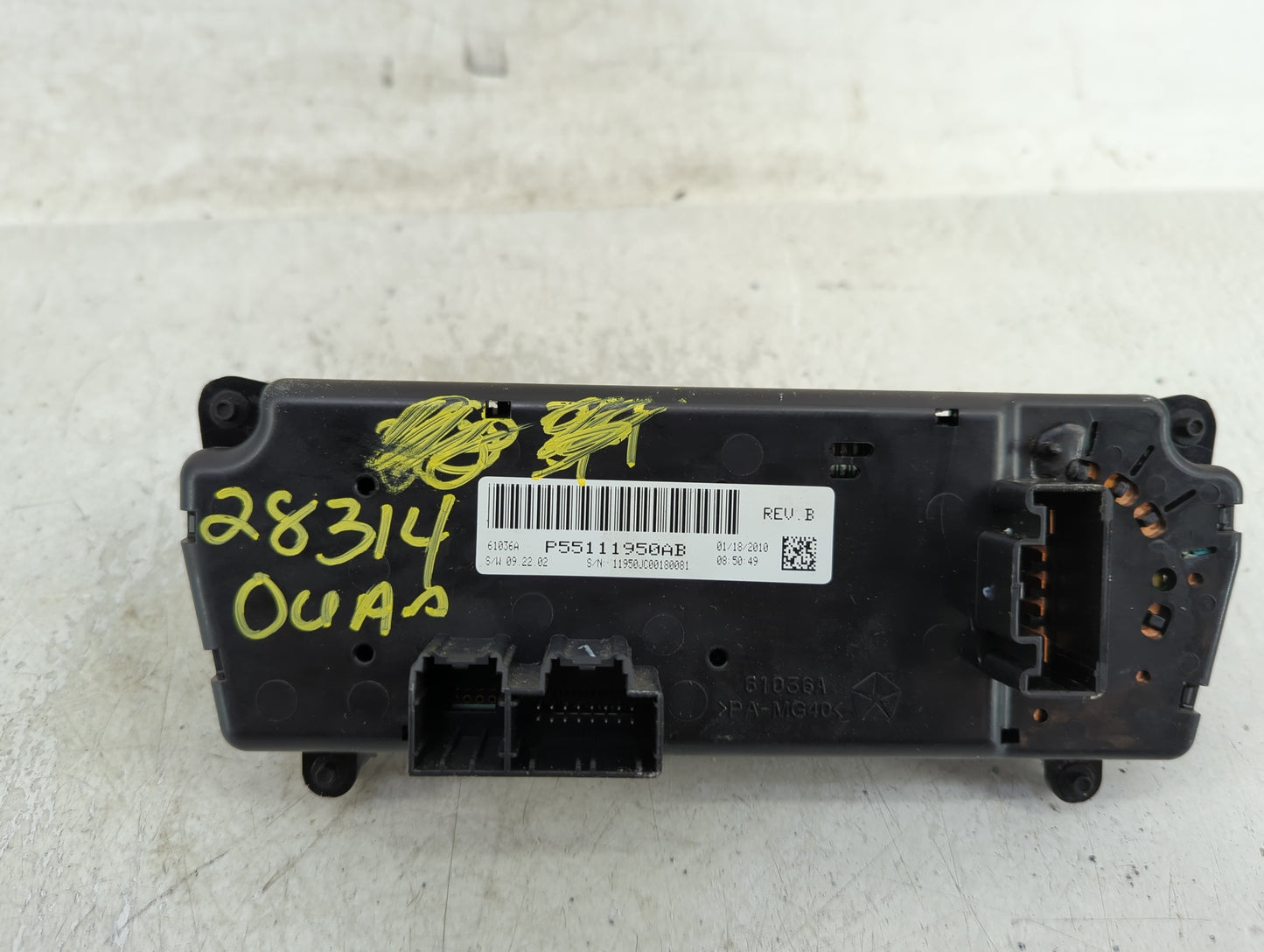 2009 Dodge Journey Climate Control Module Temperature AC/Heater Replacement P/N:P55111950AB Fits OEM Used Auto Parts - Oemus