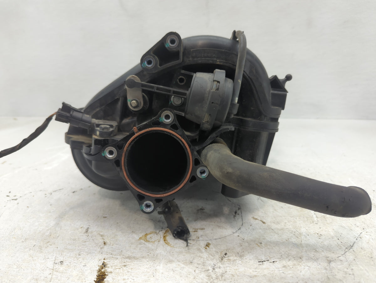 2009-2010 Dodge Journey Air Intake Manifold Fits Fits 2009 2010 OEM Used Auto Parts - Oemusedautoparts1.com
