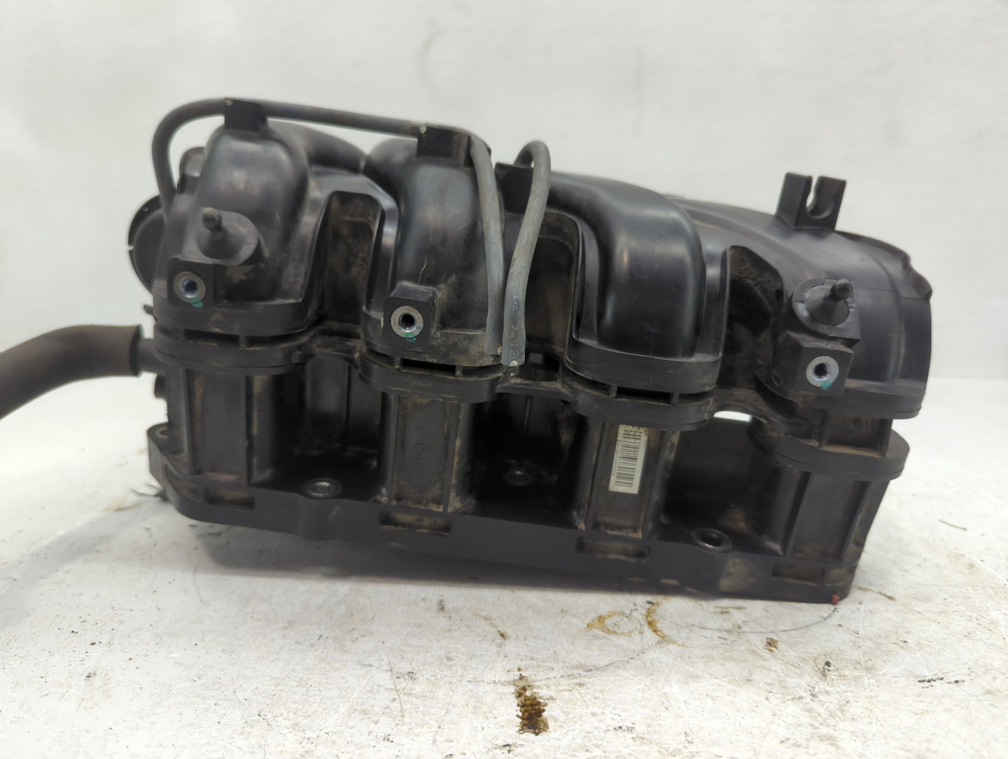 2009-2010 Dodge Journey Air Intake Manifold Fits Fits 2009 2010 OEM Used Auto Parts - Oemusedautoparts1.com