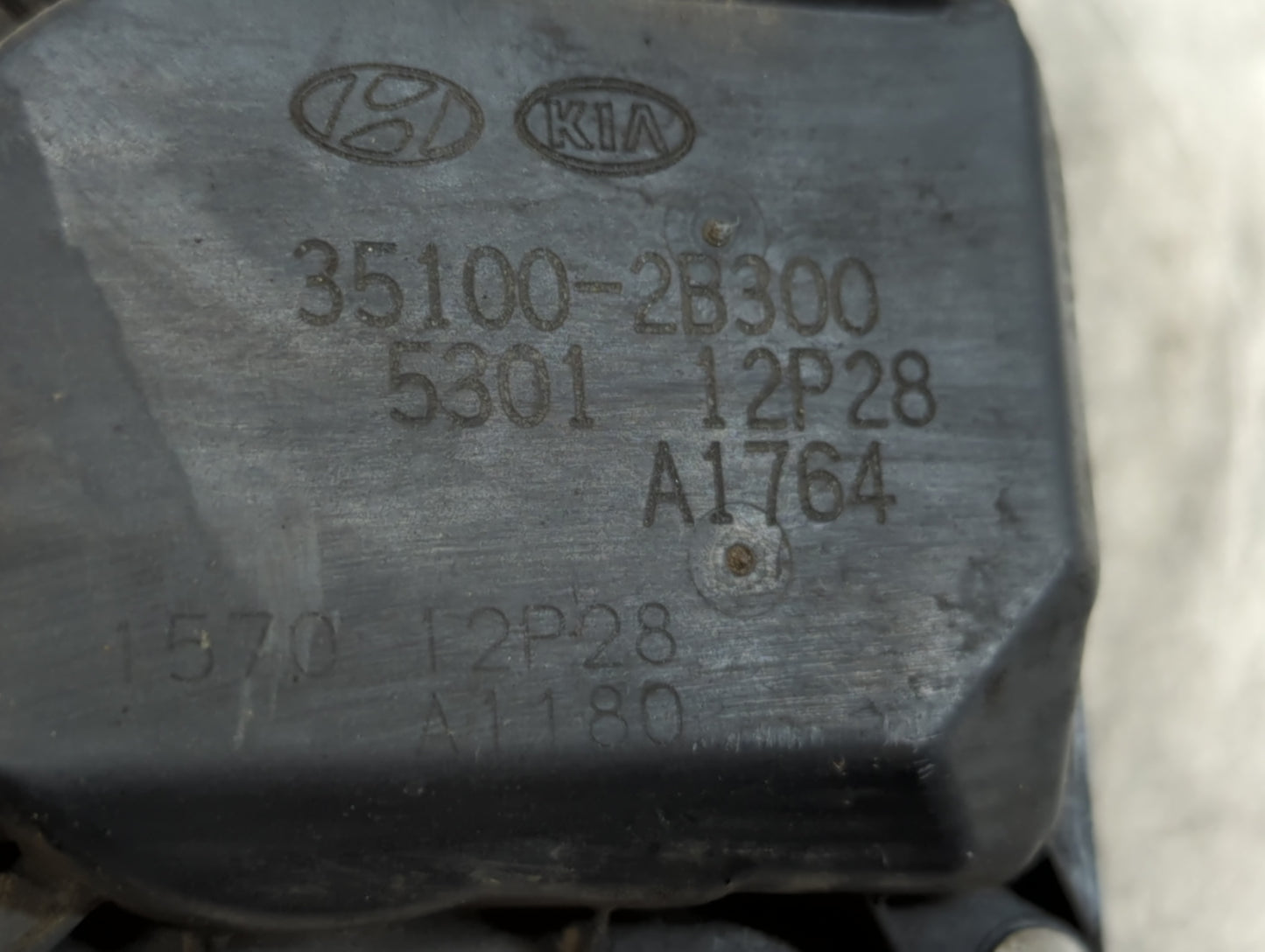 2009-2018 Dodge Journey Throttle Body P/N:35100-2B300 Fits Fits 2007 2008 2009 2010 2011 2012 2013 2014 2015 2016 2017 2018 