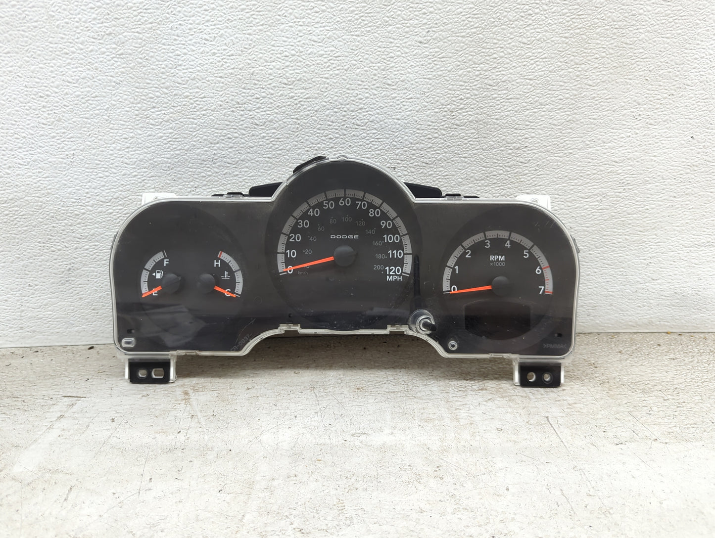 2009 Dodge Nitro Speedometer Instrument Cluster Gauges - Oemusedautoparts1.com