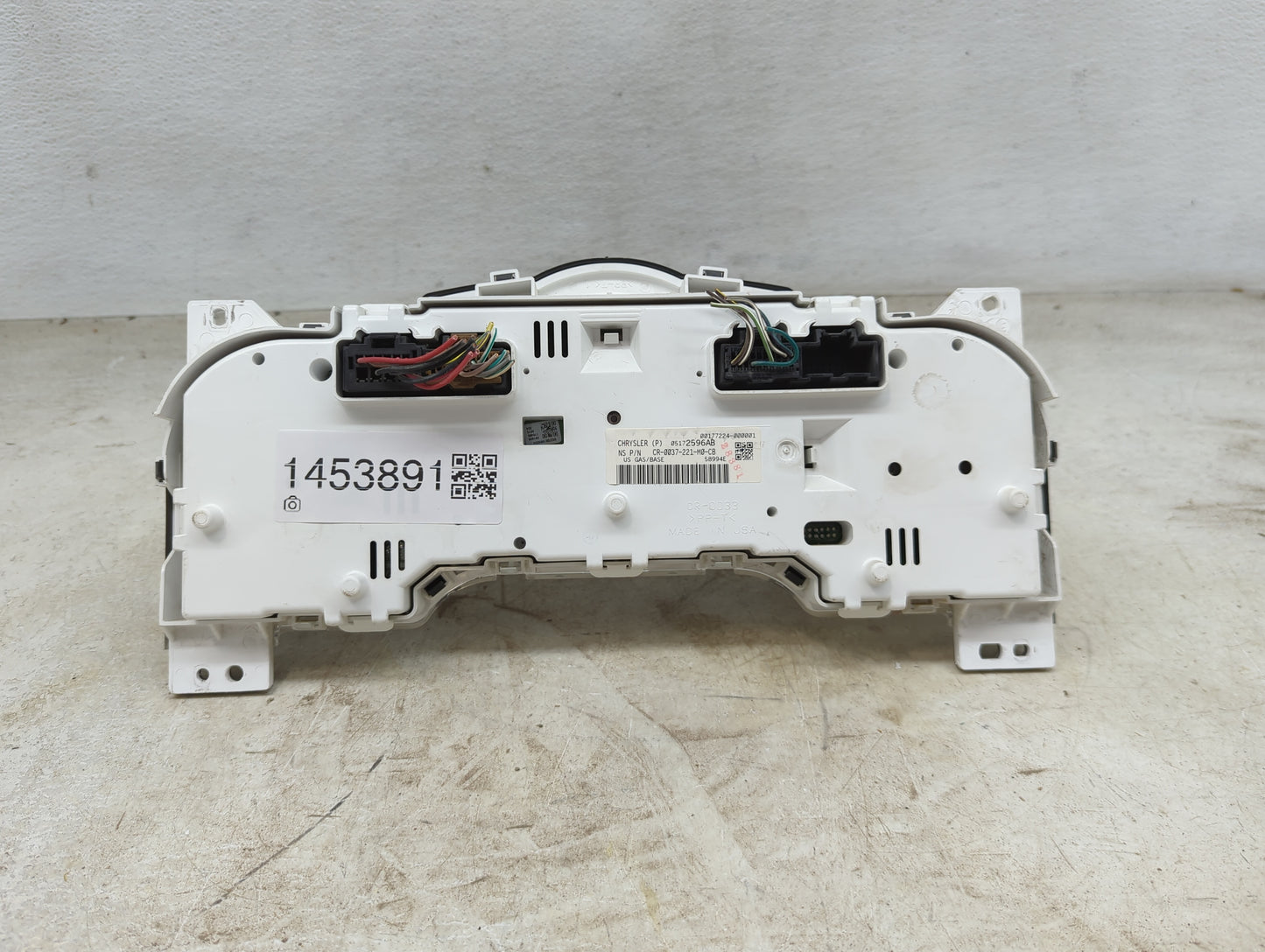 2009 Dodge Nitro Speedometer Instrument Cluster Gauges - Oemusedautoparts1.com