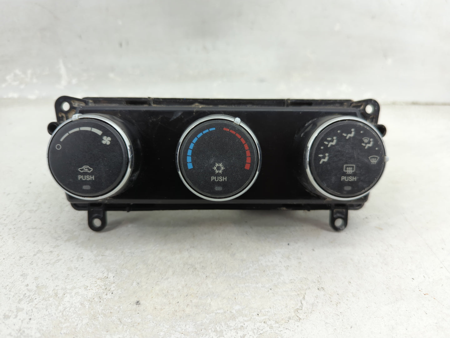 2008-2009 Dodge Nitro Climate Control Module Temperature AC/Heater Replacement Fits Fits 2008 2009 OEM Used Auto Parts - Oem
