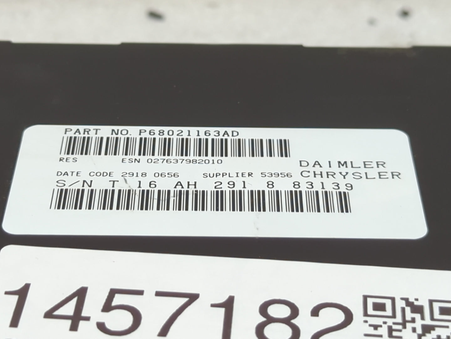 2009 Dodge Nitro Radio AM FM Cd Player Receiver Replacement P/N:P68021163AD Fits OEM Used Auto Parts - Oemusedautoparts1.com