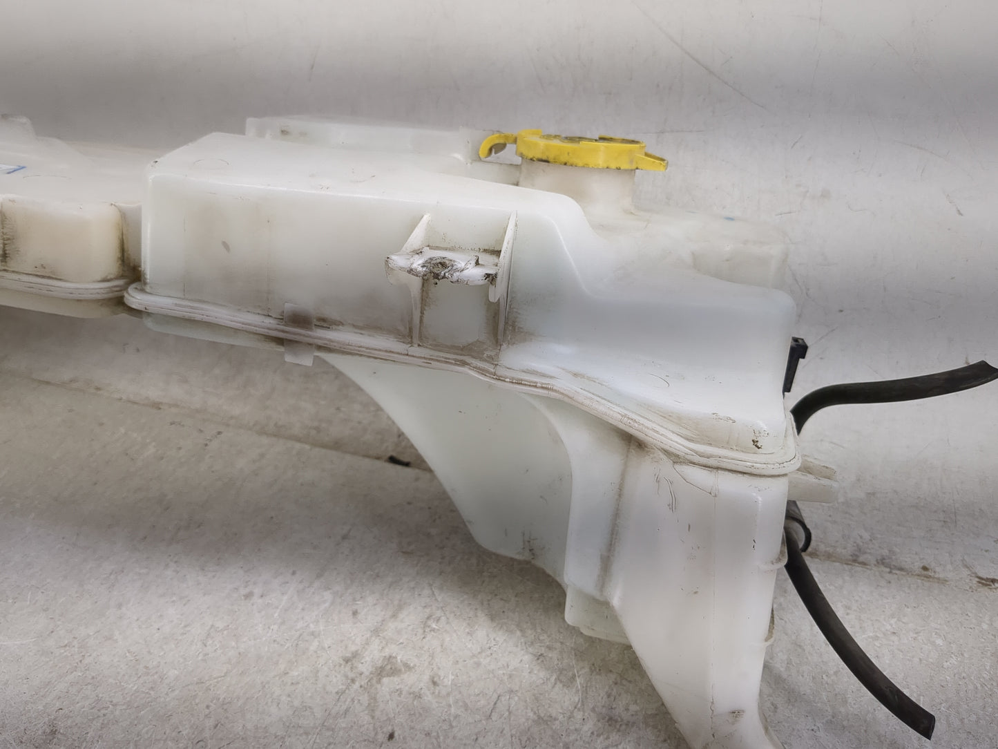 2007-2011 Dodge Nitro Windshield Washer Fluid Reservoir Bottle Oem - Oemusedautoparts1.com