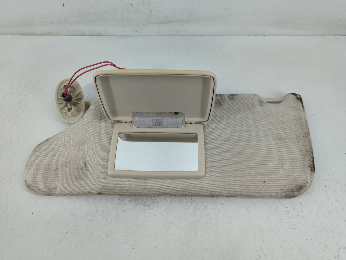 2007-2010 Dodge Nitro Sun Visor Shade Replacement Passenger Right Mirror Fits Fits 2007 2008 2009 2010 OEM Used Auto Parts -