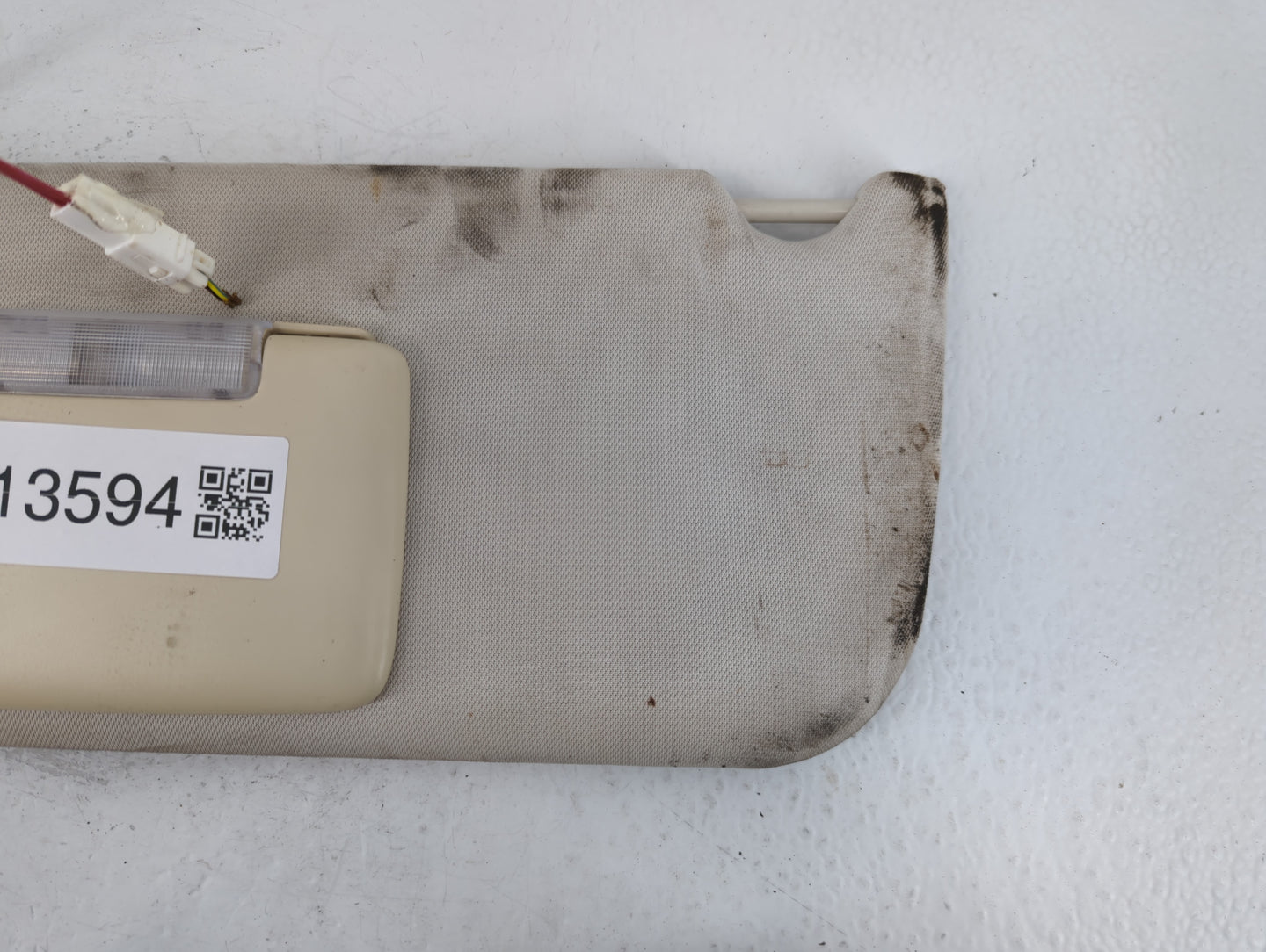 2007-2010 Dodge Nitro Sun Visor Shade Replacement Passenger Right Mirror Fits Fits 2007 2008 2009 2010 OEM Used Auto Parts -