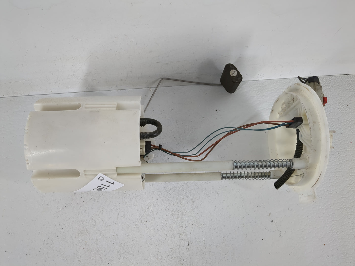 2009-2010 Dodge Ram 1500 Electrical Gas Fuel Pump Assembly - Oemusedautoparts1.com