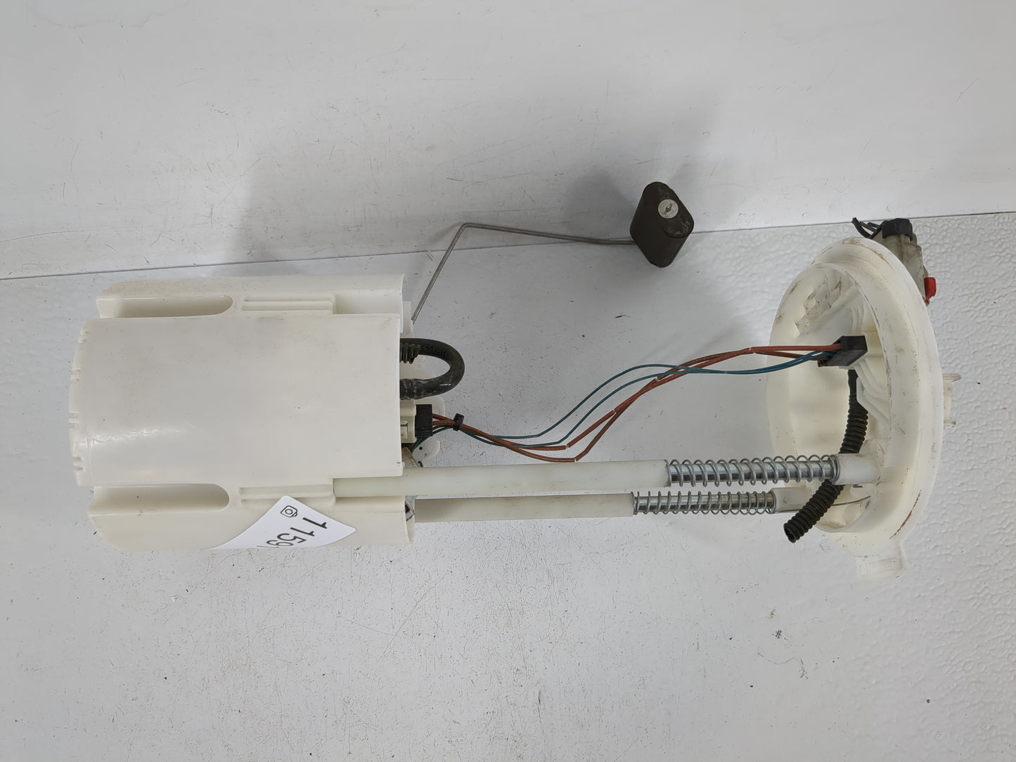 2009-2010 Dodge Ram 1500 Electrical Gas Fuel Pump Assembly - Oemusedautoparts1.com