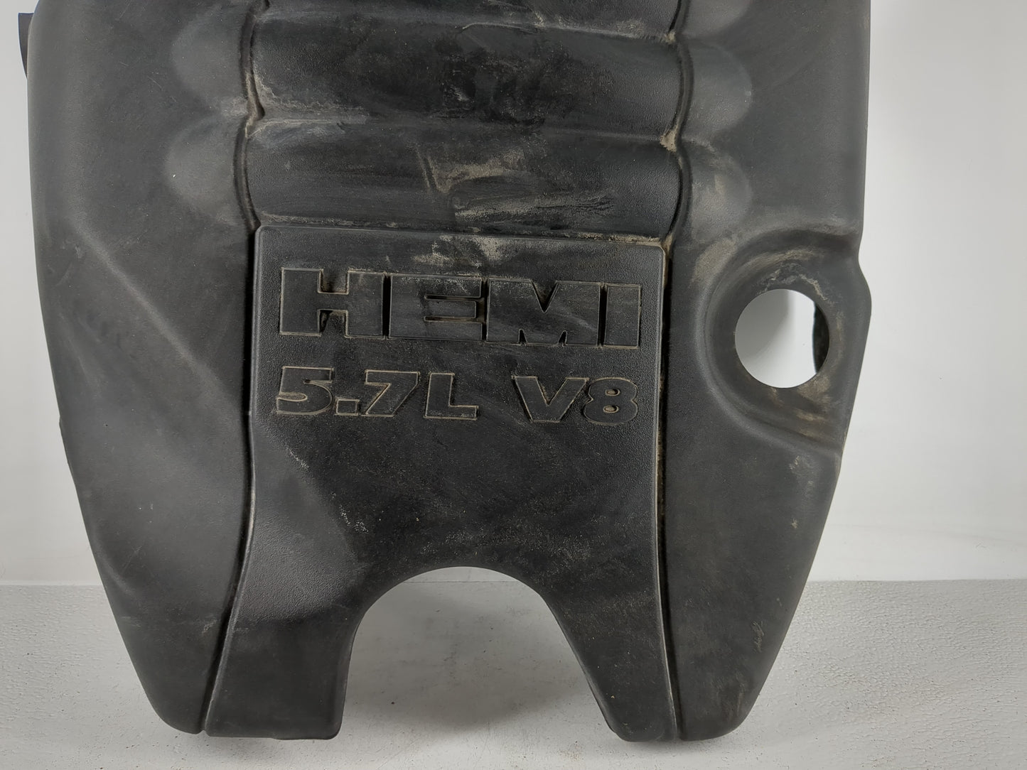 2009 Dodge Ram 1500 Engine Cover - Oemusedautoparts1.com