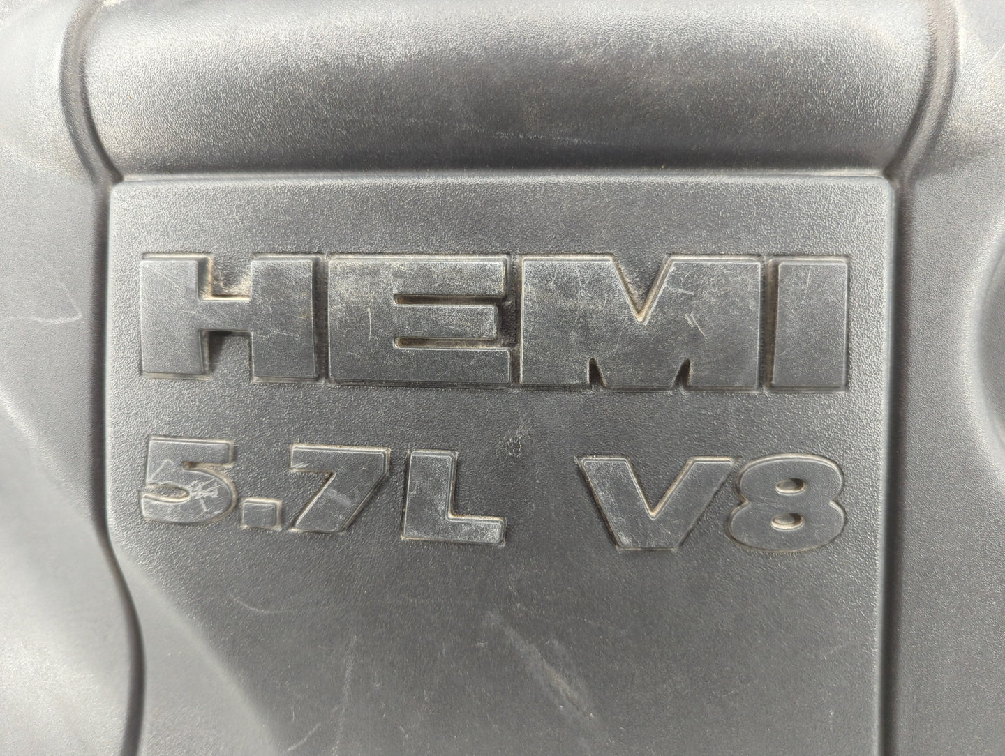 2009 Dodge Ram 1500 Engine Cover - Oemusedautoparts1.com