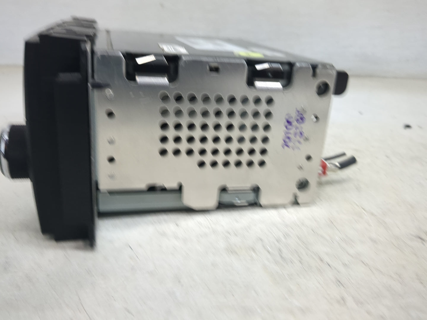 2009-2010 Dodge Ram 1500 Radio AM FM Cd Player Receiver Replacement P/N:P05091228AC QH3VA1 Fits Fits 2008 2009 2010 2011 OEM
