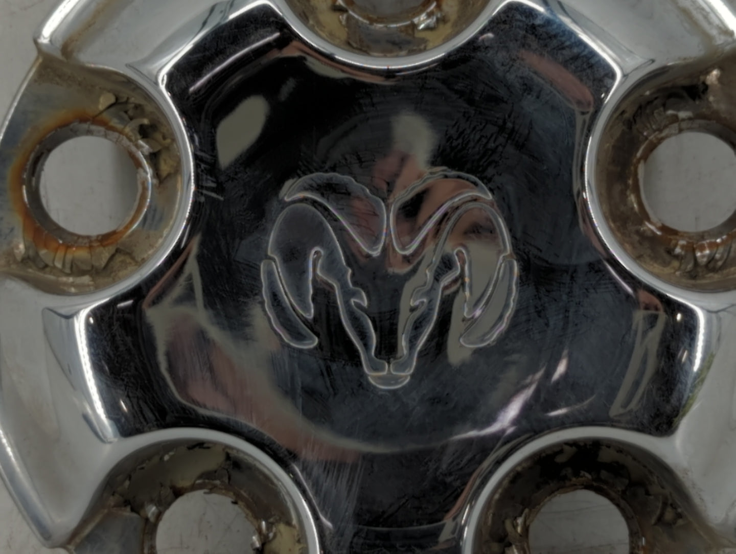 2009 Dodge Ram 1500 Rim Wheel Center Cap Silver - Oemusedautoparts1.com