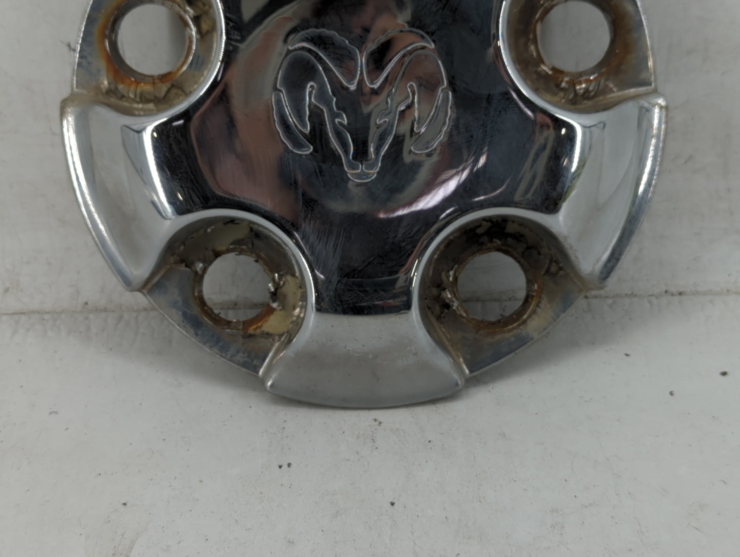 2009 Dodge Ram 1500 Rim Wheel Center Cap Silver - Oemusedautoparts1.com