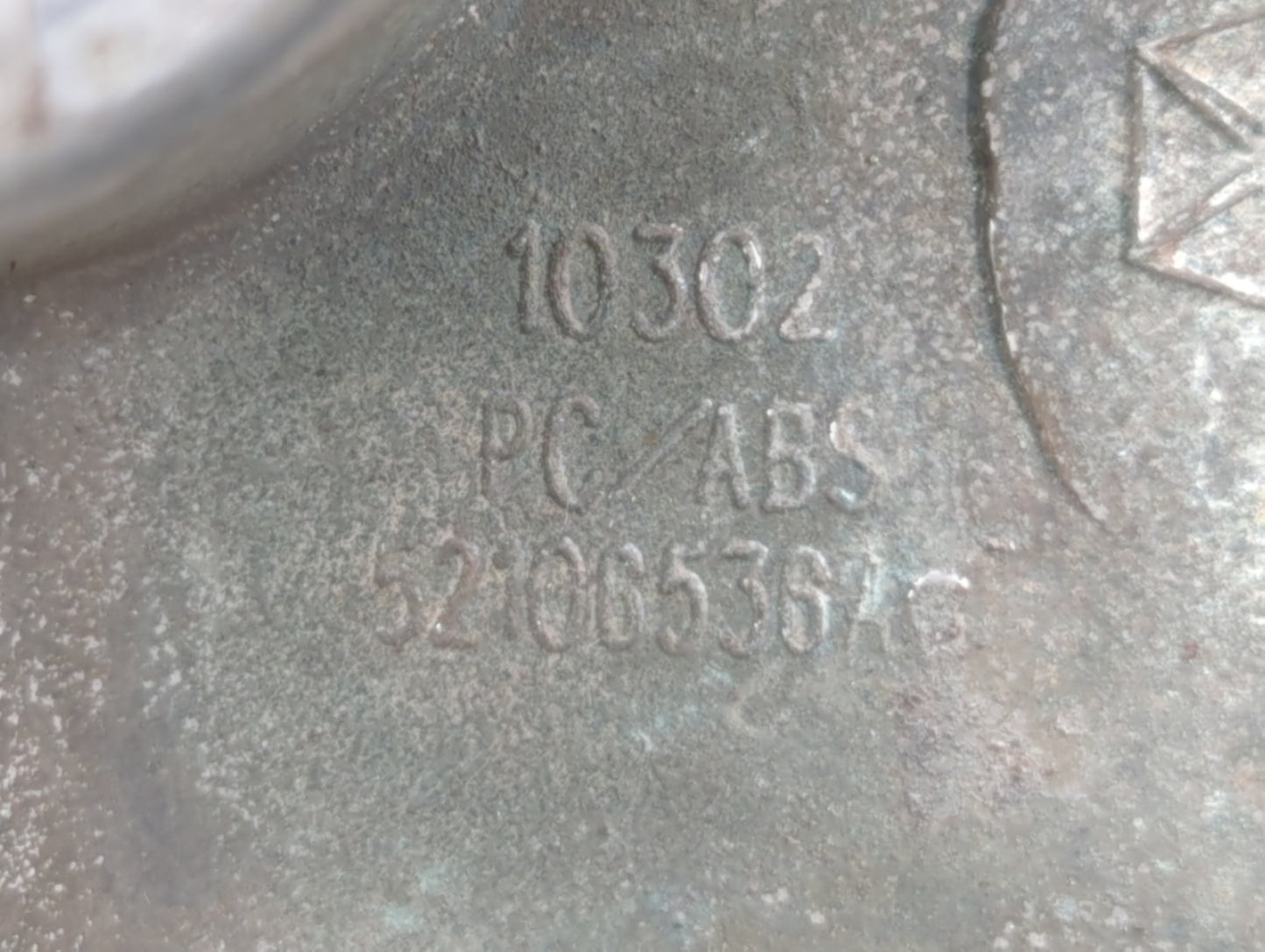 2009 Dodge Ram 1500 Rim Wheel Center Cap Silver - Oemusedautoparts1.com