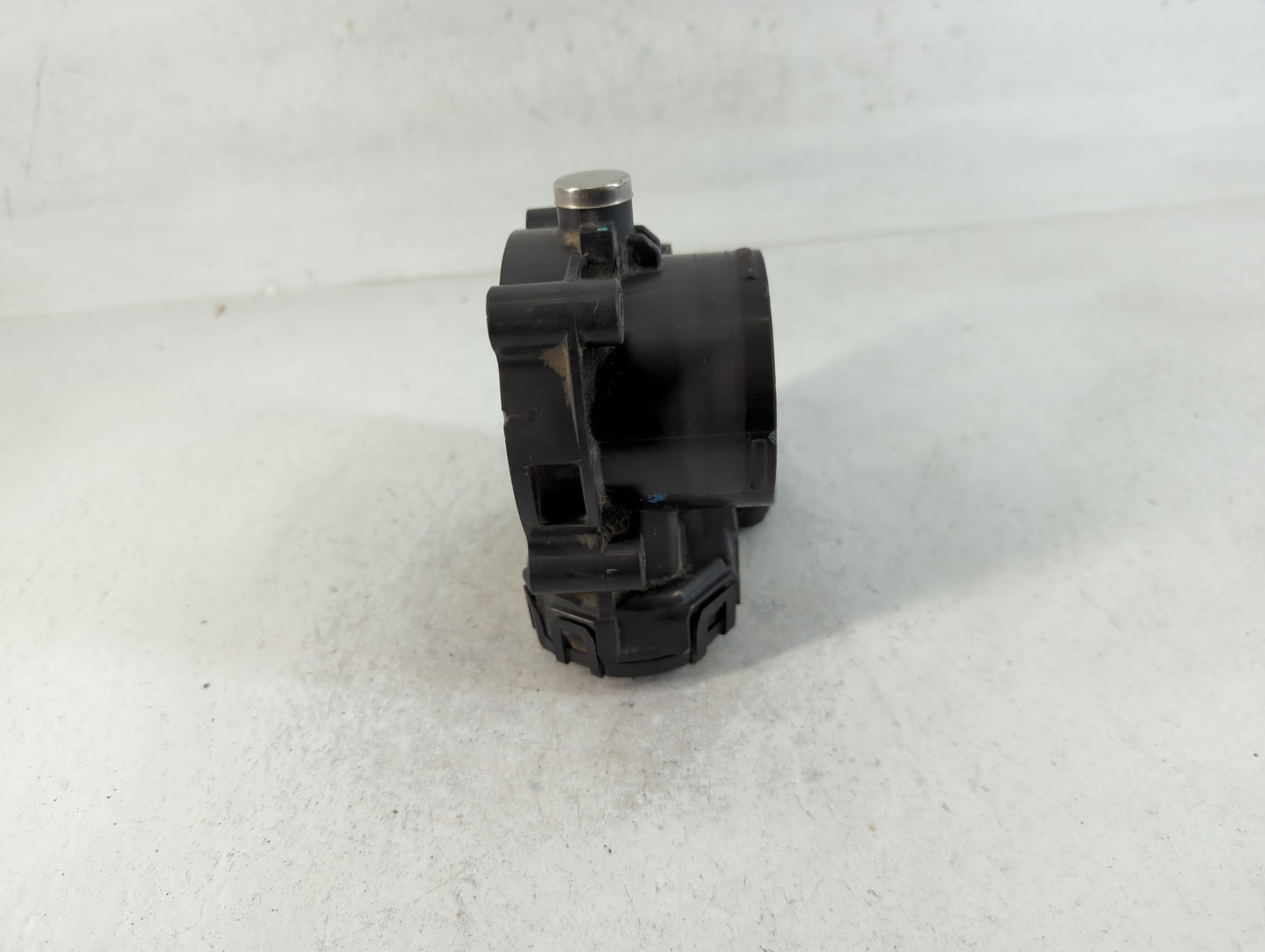 2009 Dodge Ram 1500 Throttle Body P/N:04861661AB Fits Fits 2007 2008 2010 2011 2012 OEM Used Auto Parts - Oemusedautoparts1.