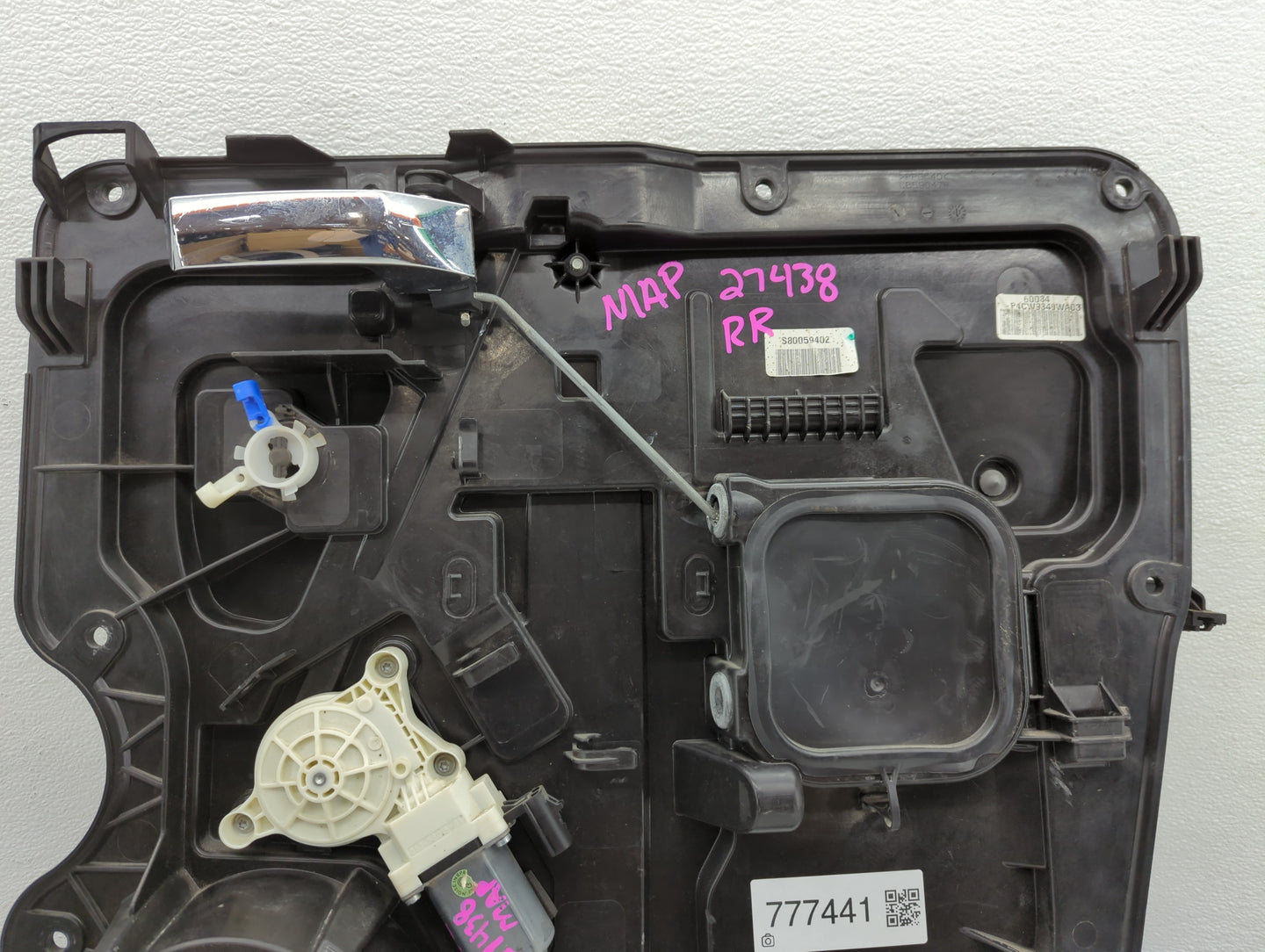 2009 Dodge Ram 1500 Used Window Regulator Right Passenger Rear Black - Oemusedautoparts1.com