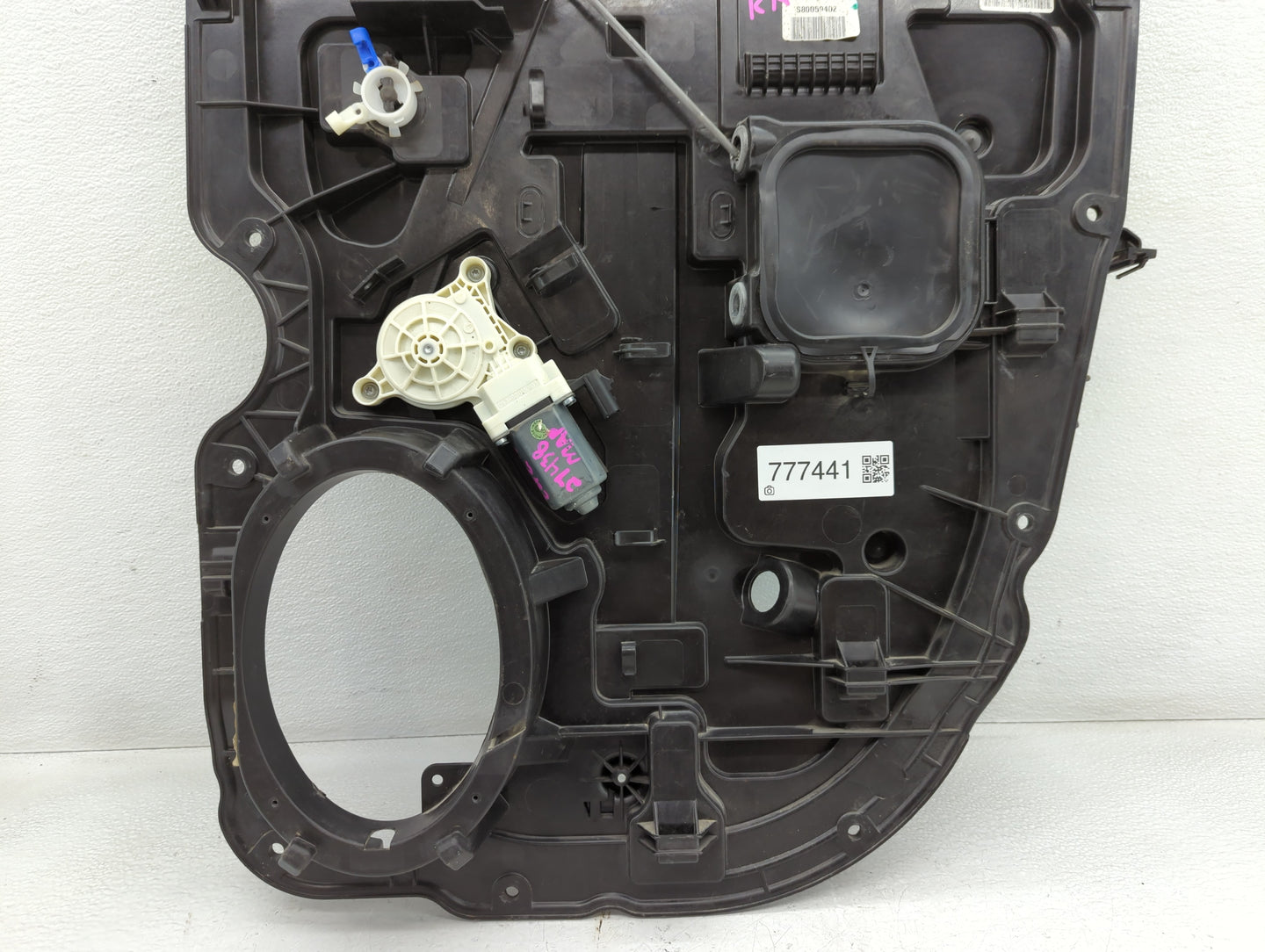 2009 Dodge Ram 1500 Used Window Regulator Right Passenger Rear Black - Oemusedautoparts1.com