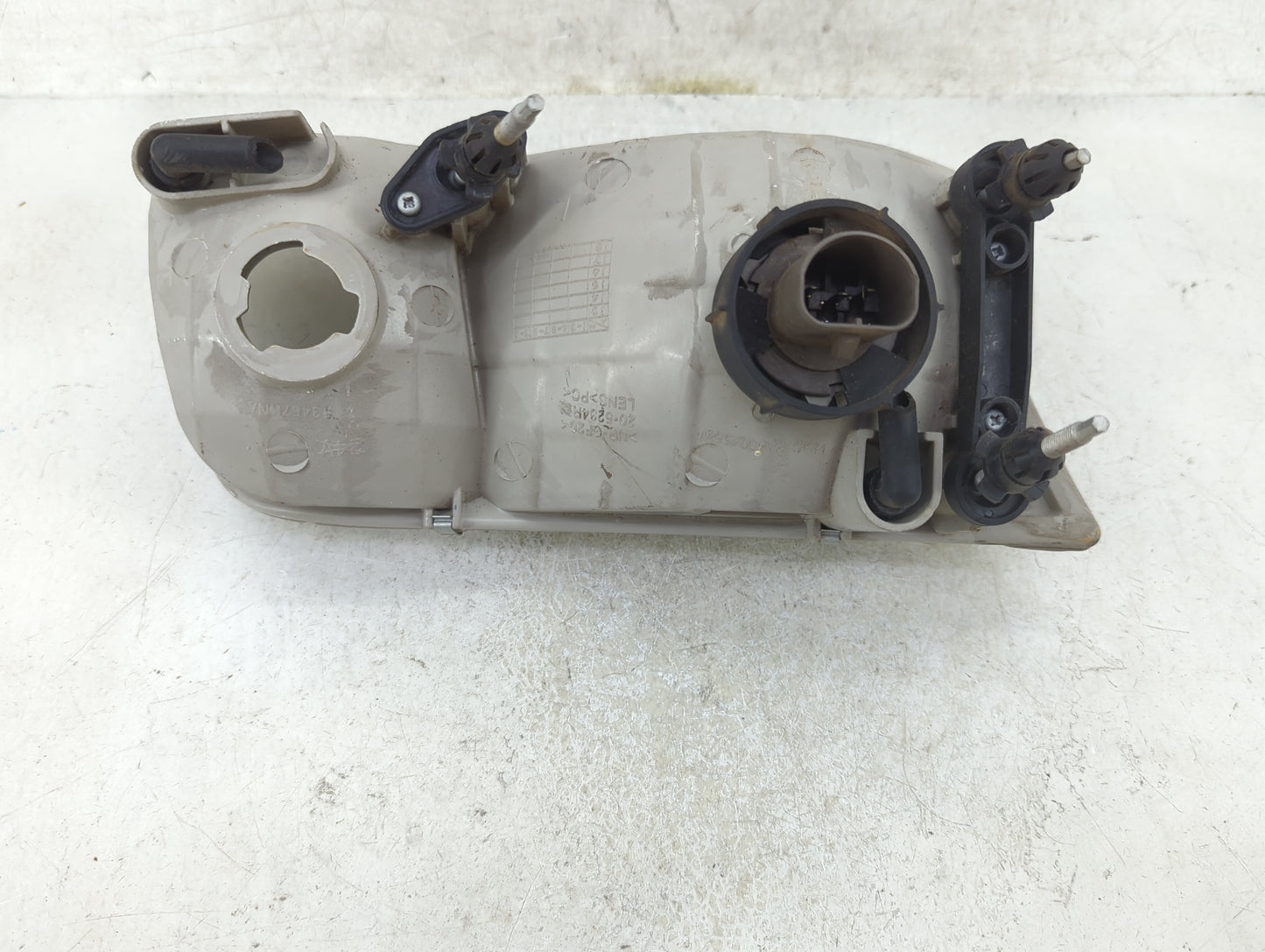 2003-2011 Ford Crown Victoria Driver Left Oem Head Light Headlight Lamp - Oemusedautoparts1.com