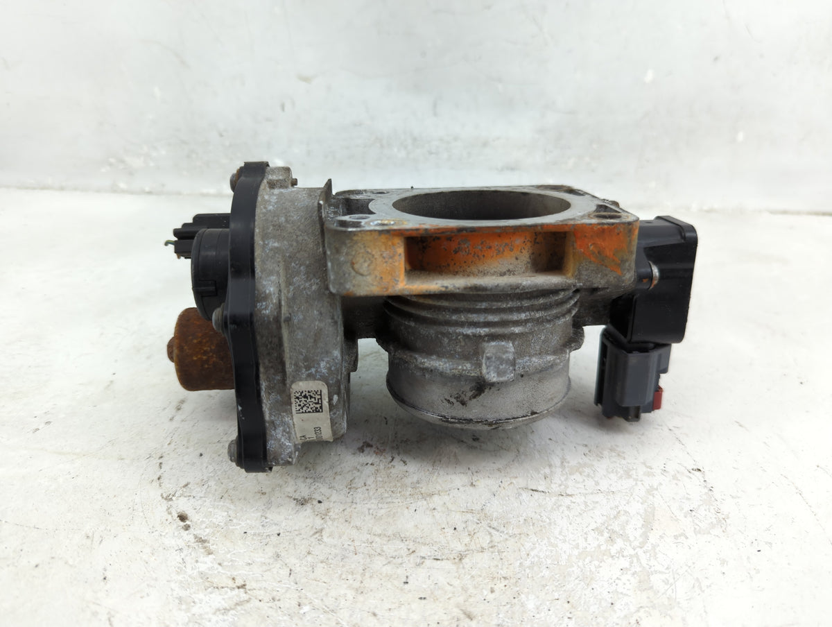 2005-2011 Ford Crown Victoria Throttle Body P/N:AG1E-9E928-AA Fits OEM Used Auto Parts - Oemusedautoparts1.com