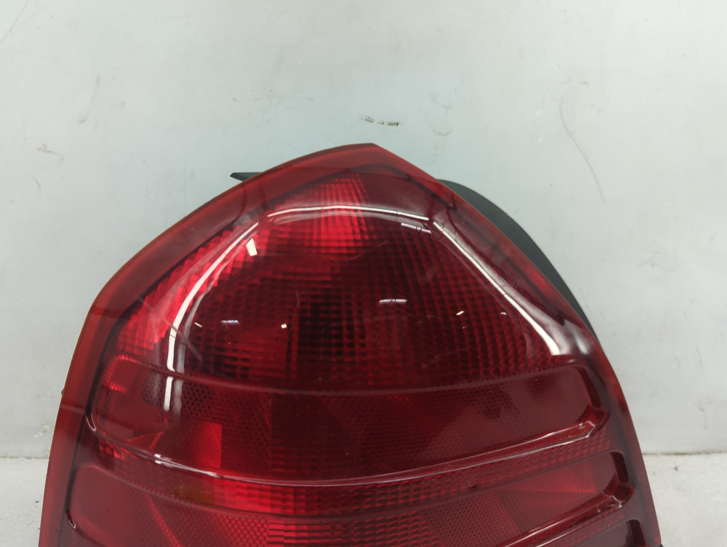 2000-2011 Ford Crown Victoria Tail Light Assembly Driver Left OEM Fits OEM Used Auto Parts - Oemusedautoparts1.com