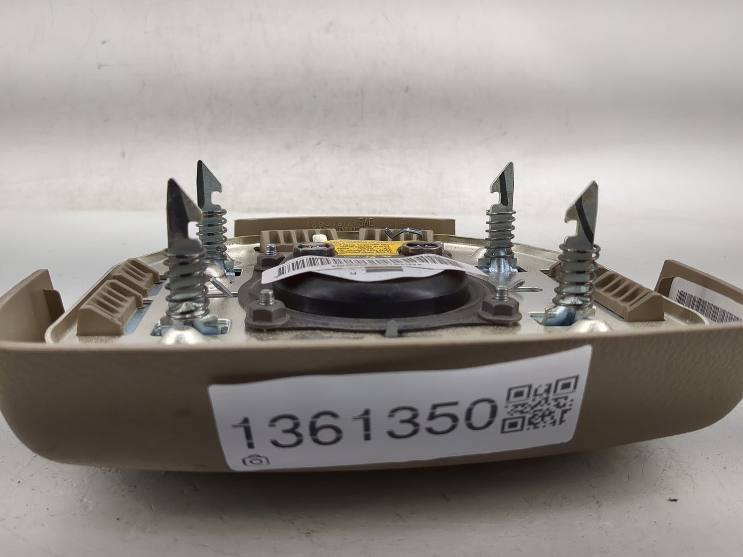 2005-2011 Ford Crown Victoria Air Bag Driver Left Steering Wheel Mounted P/N:5W7Z54043B13BAA Fits OEM Used Auto Parts - Oemu