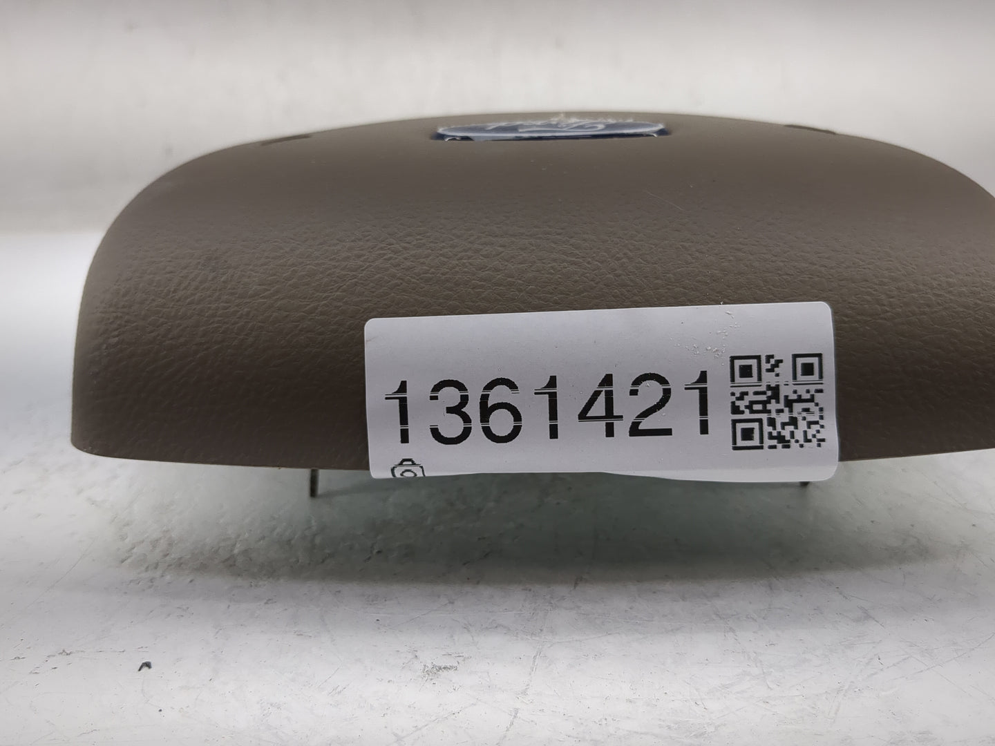 2005-2011 Ford Crown Victoria Air Bag Driver Left Steering Wheel Mounted P/N:5W7Z54043B13BAA Fits OEM Used Auto Parts - Oemu