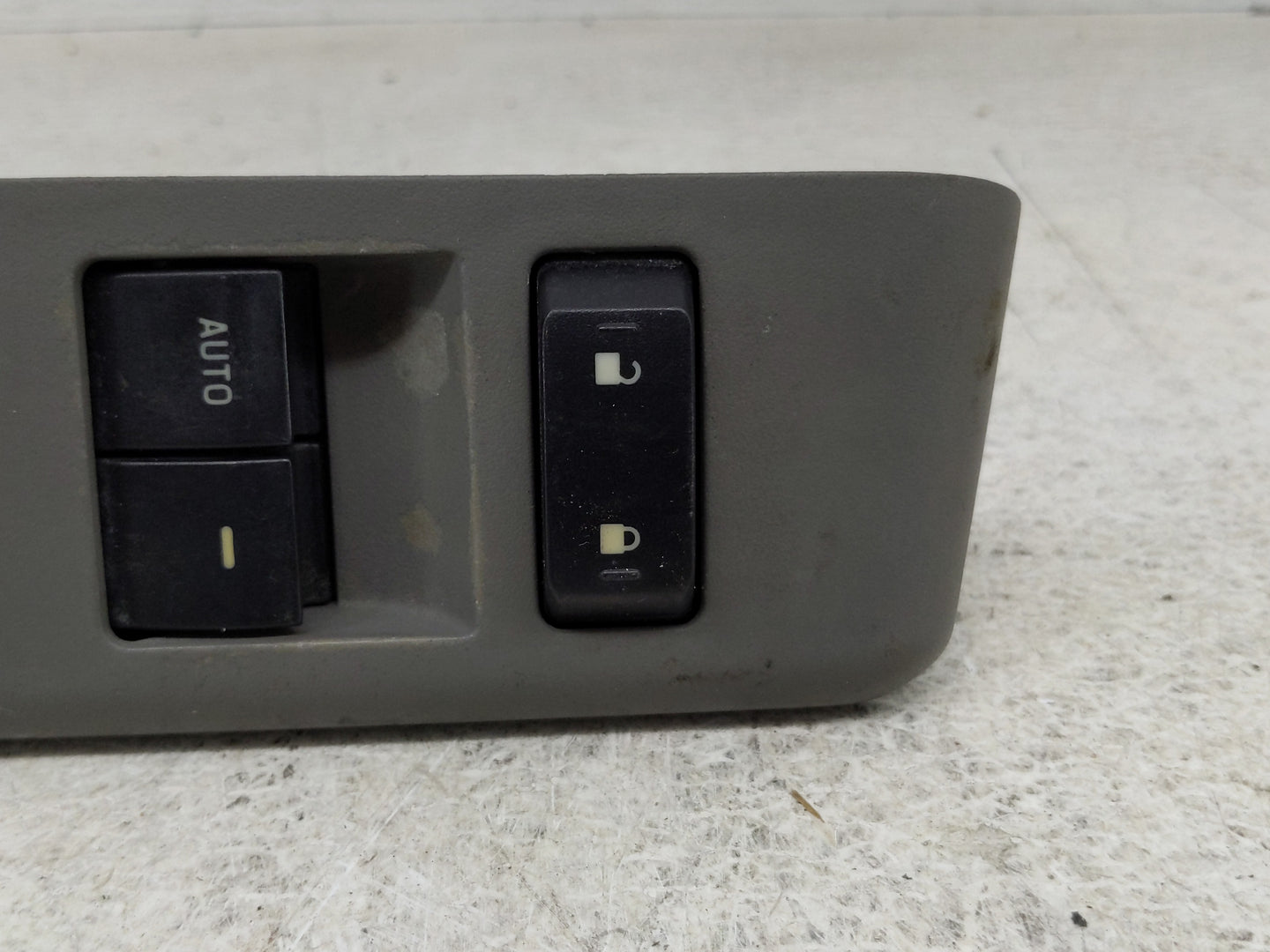 2009-2014 Ford E-150 Master Power Window Switch Replacement Driver Side Left P/N:8C3T-14540-ABW Fits OEM Used Auto Parts - O